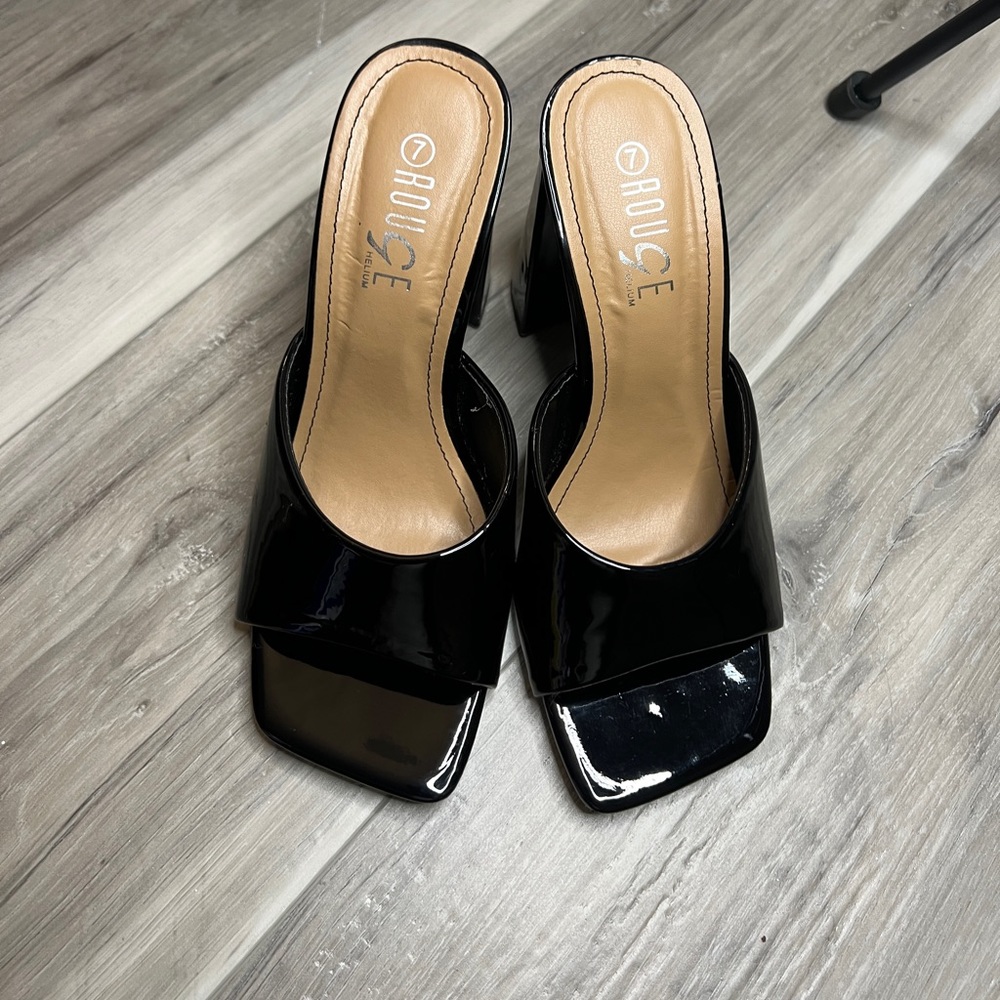 Black chunky heels